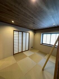 東京都八王子市館町