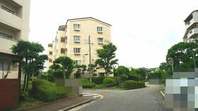 研究学園５団地５２６号棟