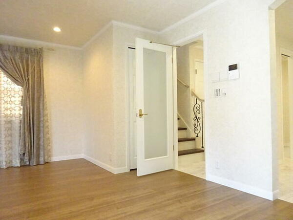 detached 東京都新宿区西落合１丁目

地図を見る