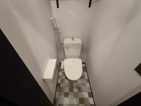 画像12:こちらはトイレです。清潔感があり、安心して使用できます。