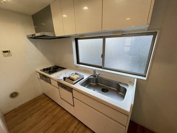 detached 東京都港区白金６丁目

地図を見る