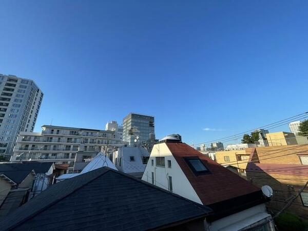 detached 東京都港区白金６丁目

地図を見る