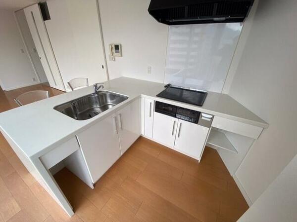 画像4:キッチンはスペースも広々していて使いやすそうですよ！