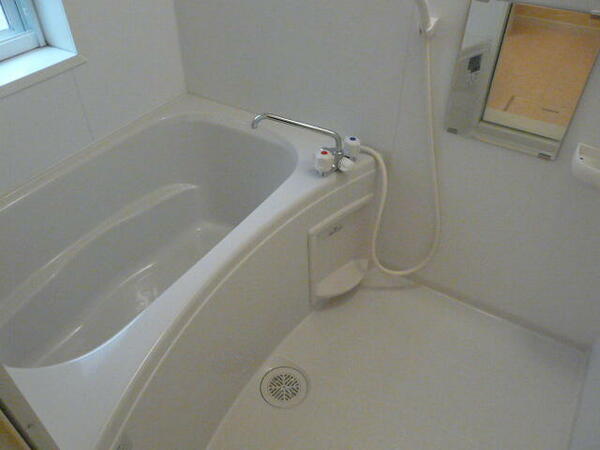 画像6:お風呂・トイレはもちろん別ですよ（*＾＾）ｖ！！