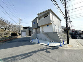 神奈川県逗子市池子３丁目