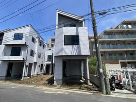 神奈川県藤沢市川名1丁目