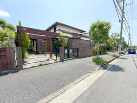 神奈川県藤沢市片瀬山３丁目