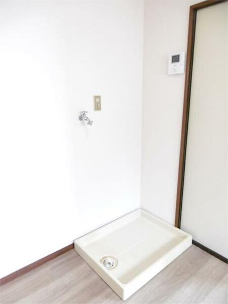 画像12:便利な室内洗濯機置場