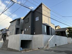 神奈川県横浜市旭区上白根１丁目