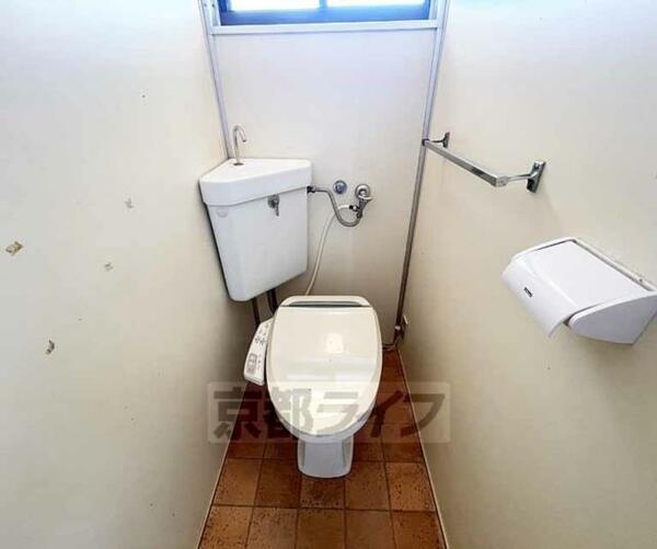 画像5:ウォシュレット付きトイレです。