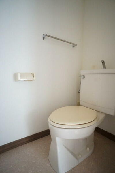 １Fトイレ、2024年5月温水洗浄便座新規設置予定