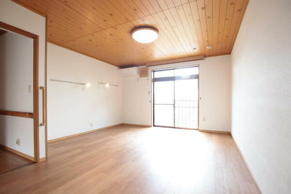 detached 東京都小金井市中町４丁目

地図を見る