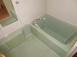 画像5:C1　浴室の浴槽