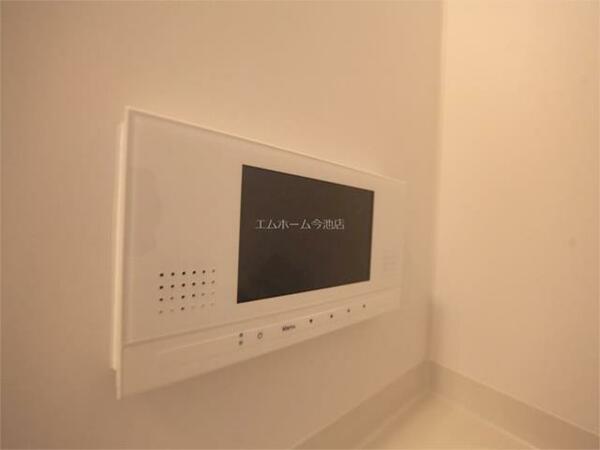 画像14:浴室テレビ