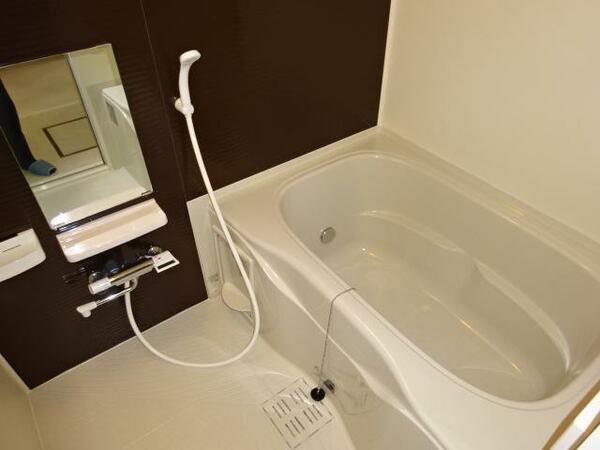 画像6:浴室乾燥機能付きのバスルーム♪