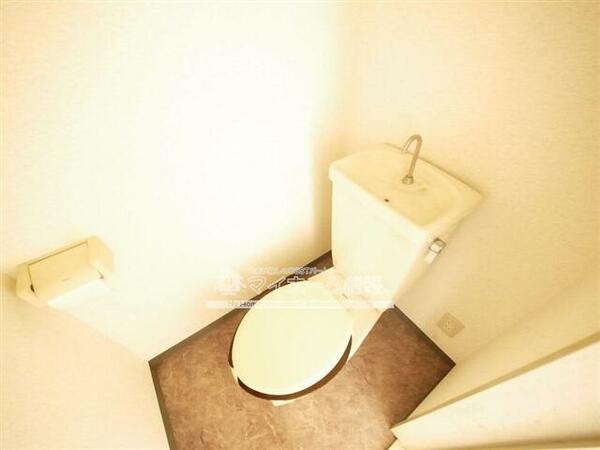 画像4:清潔感のあるトイレ
