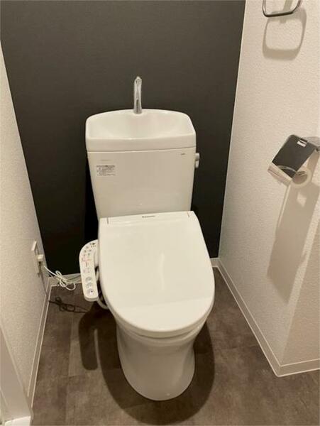 画像3:温水洗浄便座付きのトイレです！