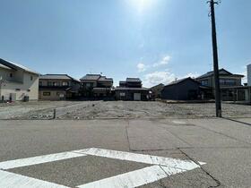 富山県射水市三日曽根