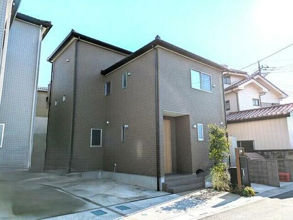 detached 埼玉県越谷市瓦曽根２丁目
地図を見る