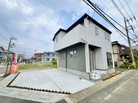 埼玉県越谷市大字南荻島