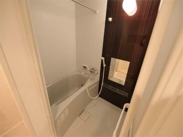 画像5:追い焚き　浴室暖房乾燥機　２４時間換気　オートバスバスルーム