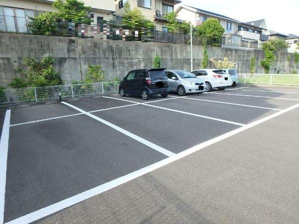 画像16:駐車場（イメージ）