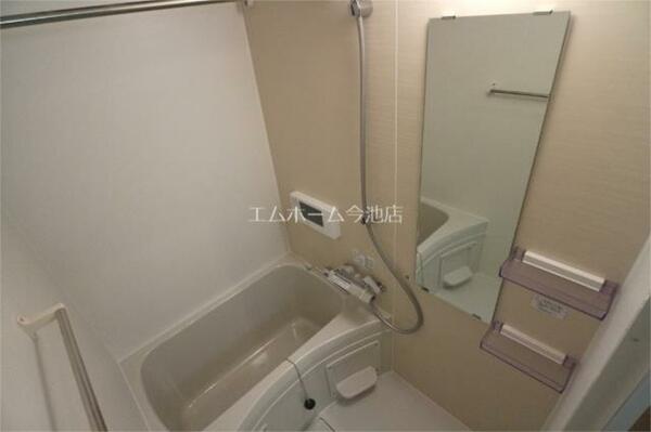 画像4:浴室ＴＶ・浴室暖房乾燥機能付バス