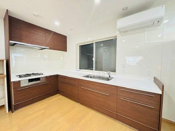 detached 東京都中央区湊３丁目

地図を見る