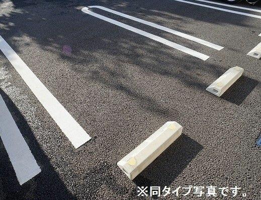 画像12:駐車場