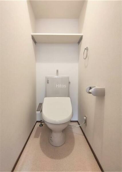 画像3:トイレは温水洗浄便座を設置してあります。