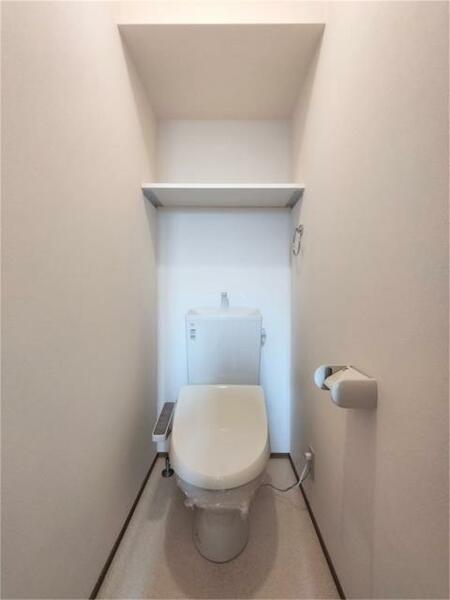 画像3:（イメージ）トイレは温水洗浄便座を設置してあります。