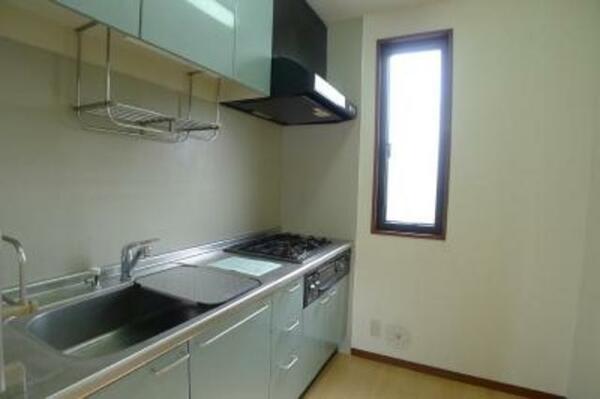 apartment 埼玉県志木市上宗岡２丁目
地図を見る