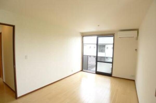 apartment 埼玉県志木市上宗岡２丁目
地図を見る