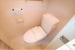 画像7:トイレ　温水洗浄暖房便座