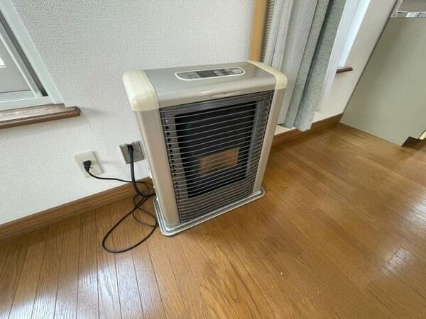 灯油暖房です。札幌の寒い冬もこれで大丈夫！