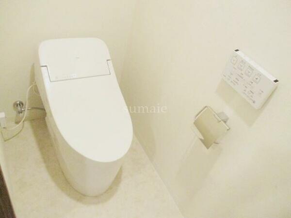 画像13:温水洗浄便座付きトイレです！