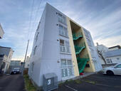 札幌市中央区南二十条西１３丁目 4階建 築35年のイメージ