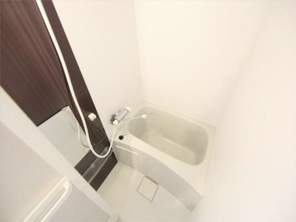 画像5:浴室暖房乾燥機　２４時間換気機能付バスルーム　同仕様写真