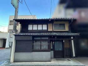 京都府京都市下京区五条通油小路西入北側小泉町