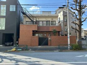 東京都文京区本駒込３丁目