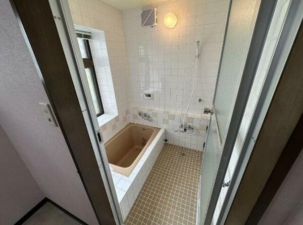 detached 埼玉県比企郡嵐山町大字廣野

地図を見る