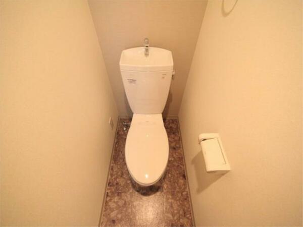 画像6:温水洗浄暖房便座取り付け可トイレ