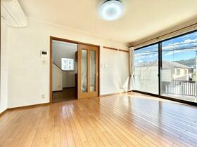 神奈川県横浜市金沢区釜利谷西１丁目