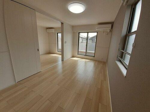 リバーサイド西三城_内装_0