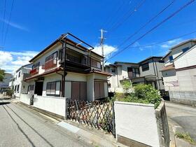 兵庫県宝塚市光明町