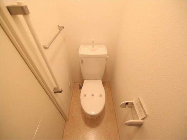 画像6:バストイレ別　温水洗浄便座取り付け可