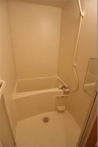 画像6:浴室の鏡は必須アイテム。