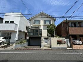 東京都世田谷区赤堤１丁目