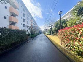 豊ヶ丘団地２−１−４号棟