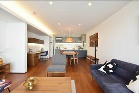 岡山県岡山市南区築港新町２丁目